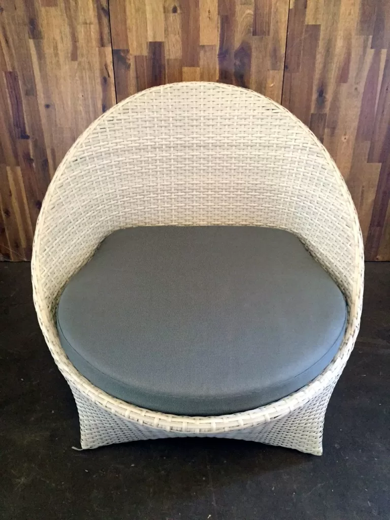 Lily Deep Chair with padded seat
