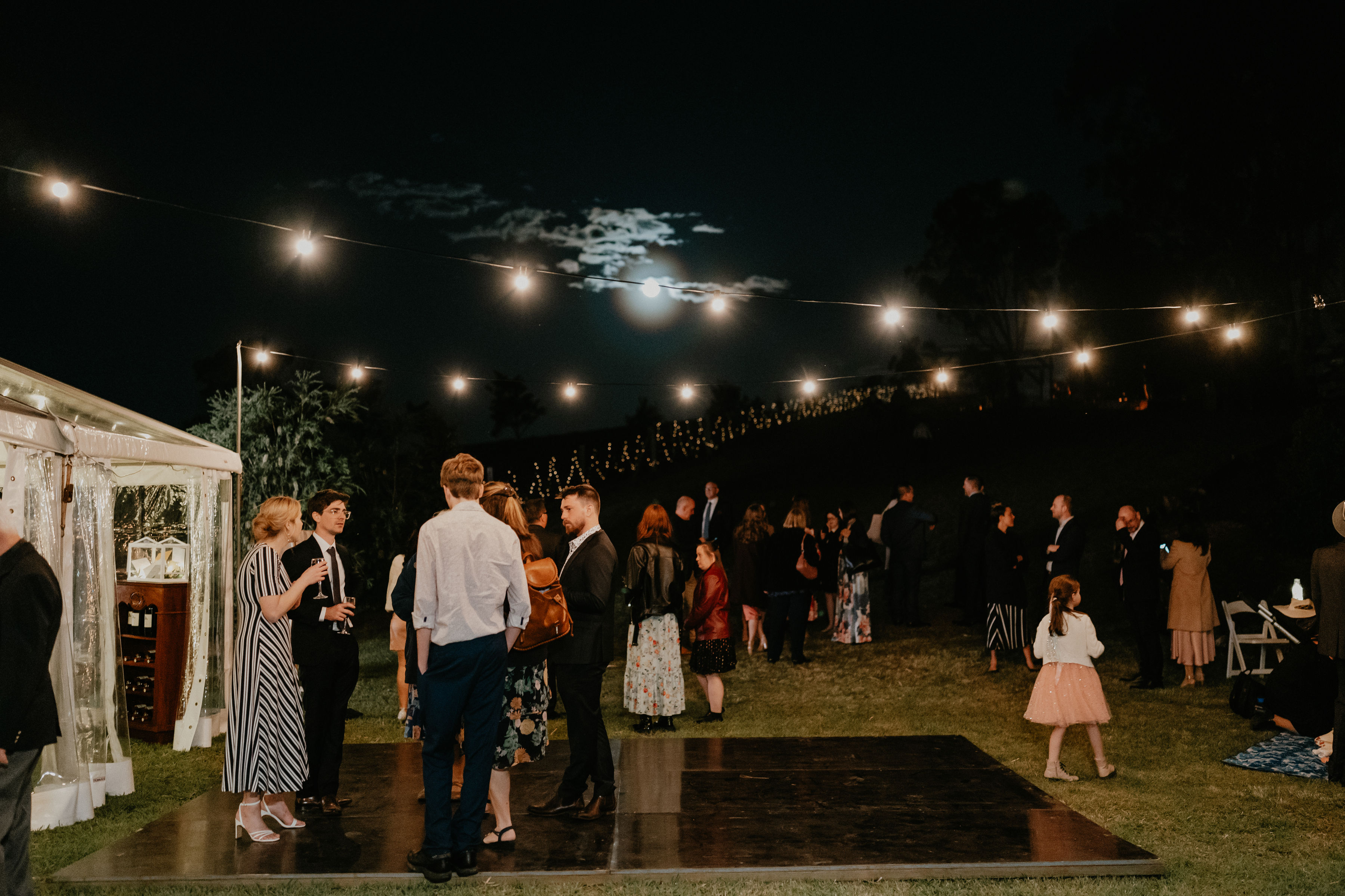 wedding-night-dance-floor-festoons - smith