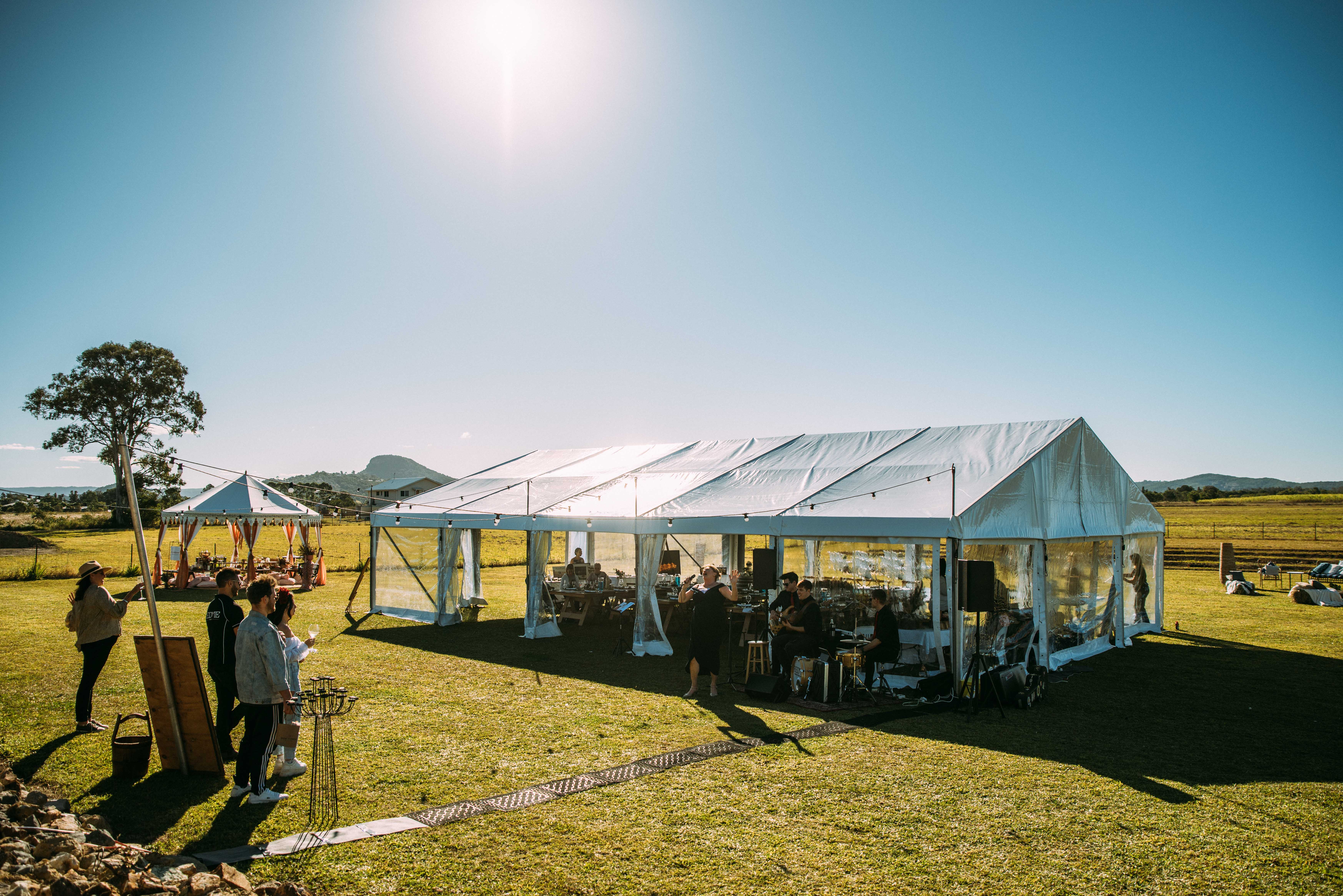 wedding-pavillion-white-clear-wall-