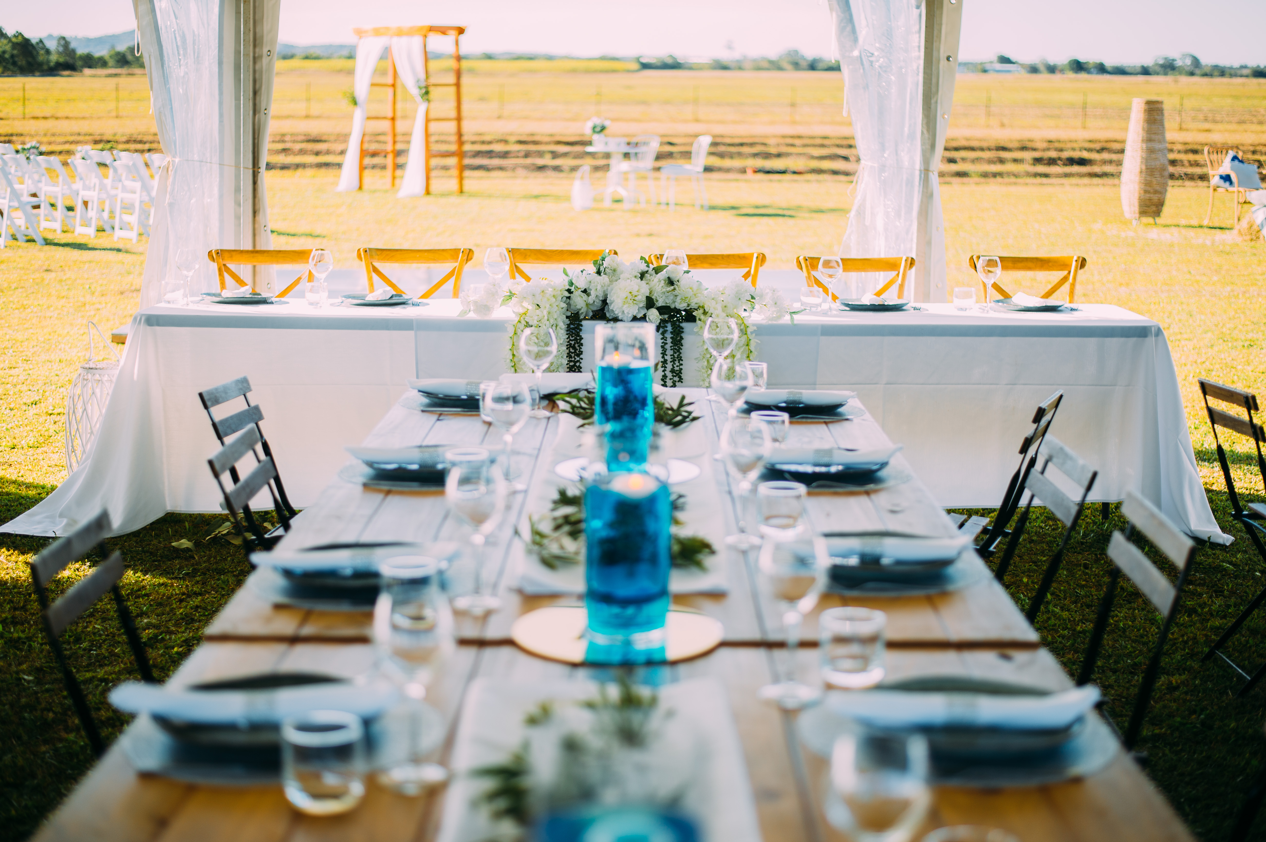 wedding-small-table-and-chairs